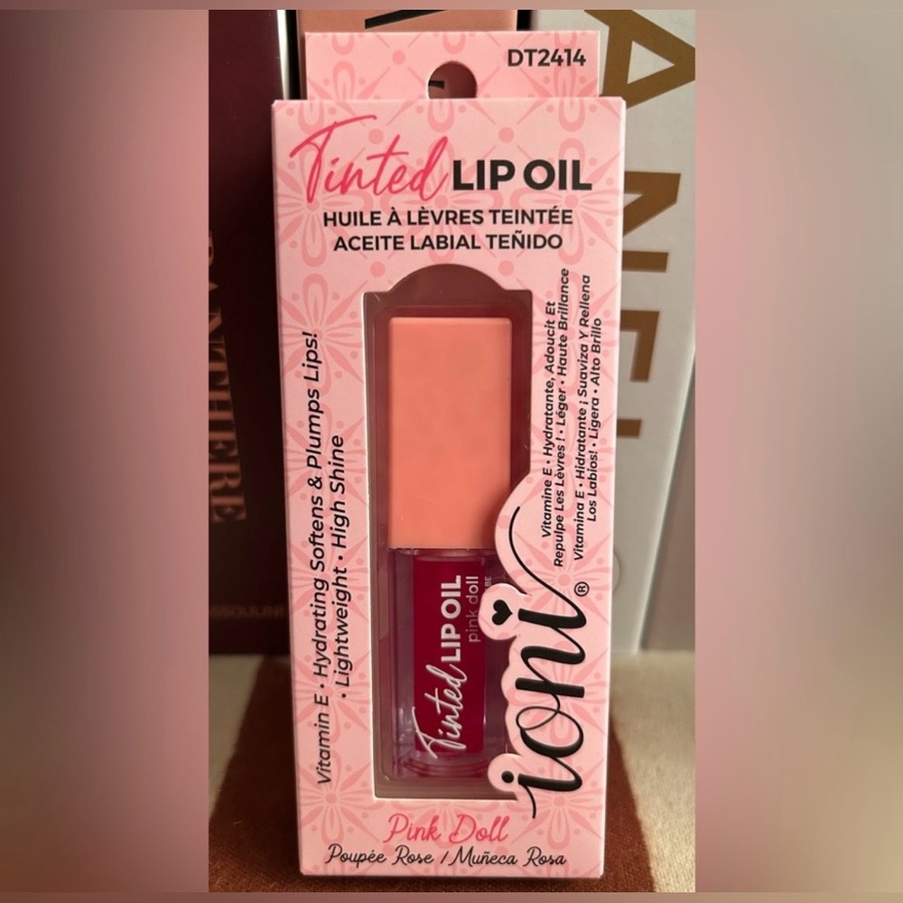 💕 New 💕 Tinted Lip Oil - Pink Doll 💕 LAST ONE 💕